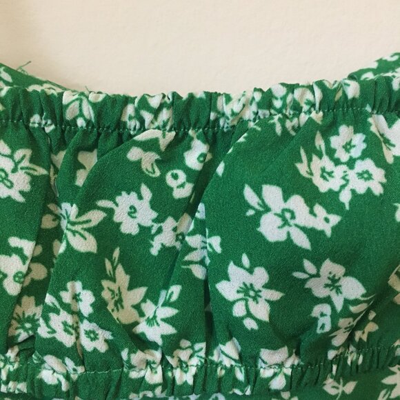 Summer Shamrock Green Bra Top With White Flowers - Picture 3 of 11